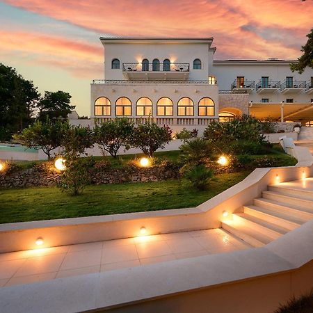 Hotel Moeesy, Blue & Green Oasis Hvar Town Exterior photo