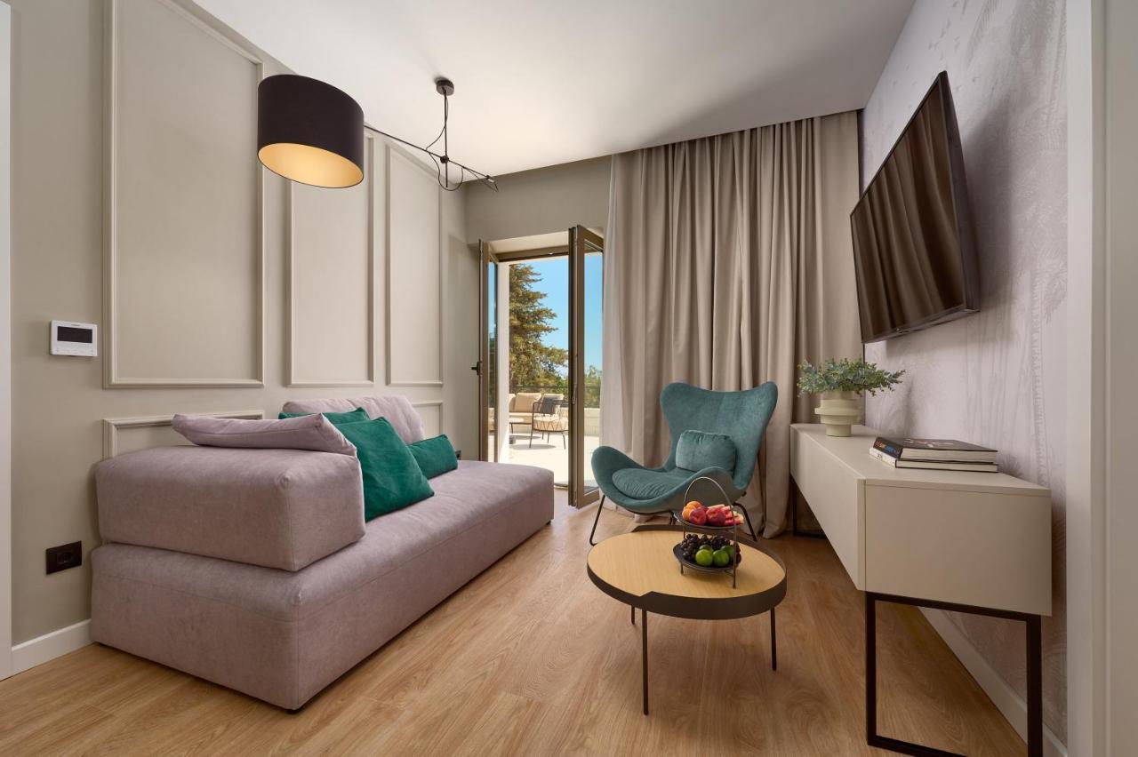 Hotel Moeesy, Blue & Green Oasis Hvar Town Exterior photo